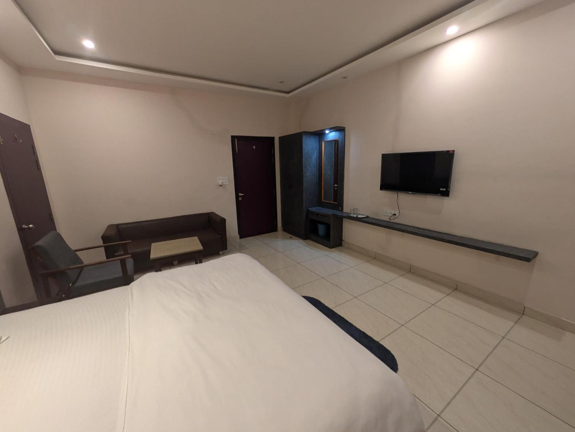 Kishori Vatika Otel Ramnagar  Dış mekan fotoğraf